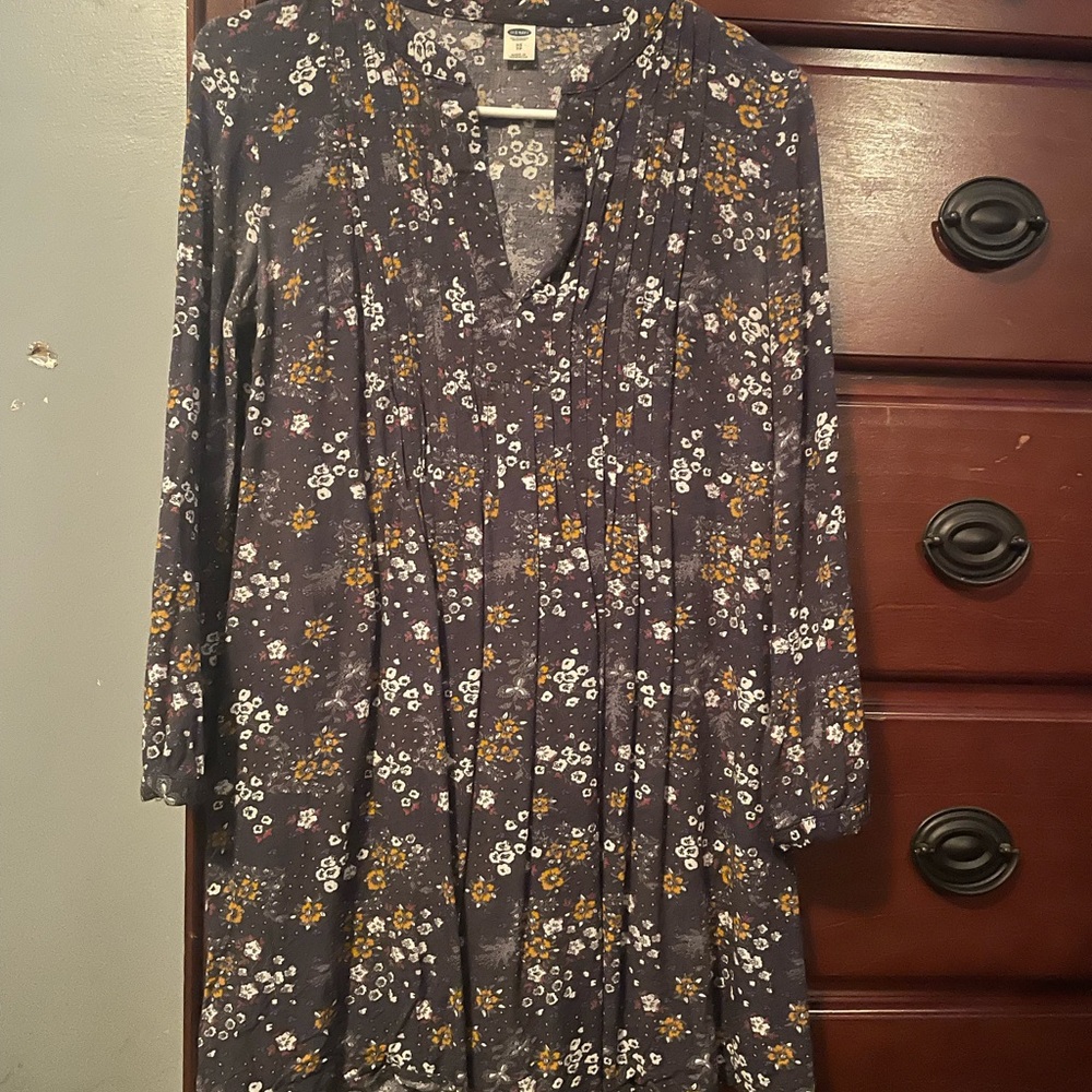 Old Navy Gray Long Sleeve V-Neck Sundress